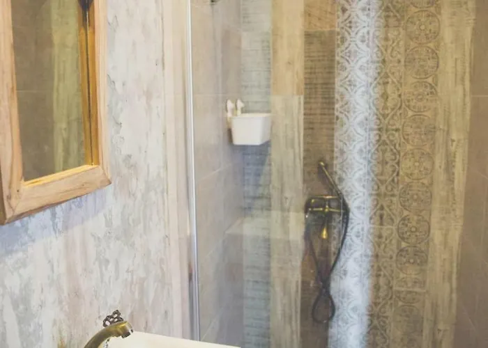 The Iskemleci ニコシア