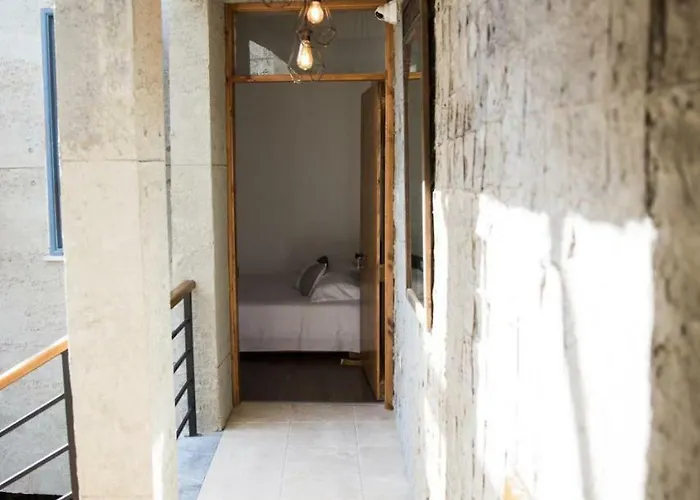 The Iskemleci ニコシア